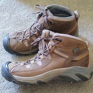 Keen Women's Hiking Boots